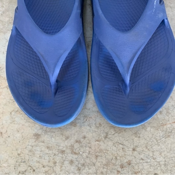 Oofos Blue Flip Flops Size M 10/W 12 - Picture 8 of 9